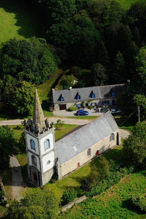 Chapelle de Crénénan depuis le sud-ouest