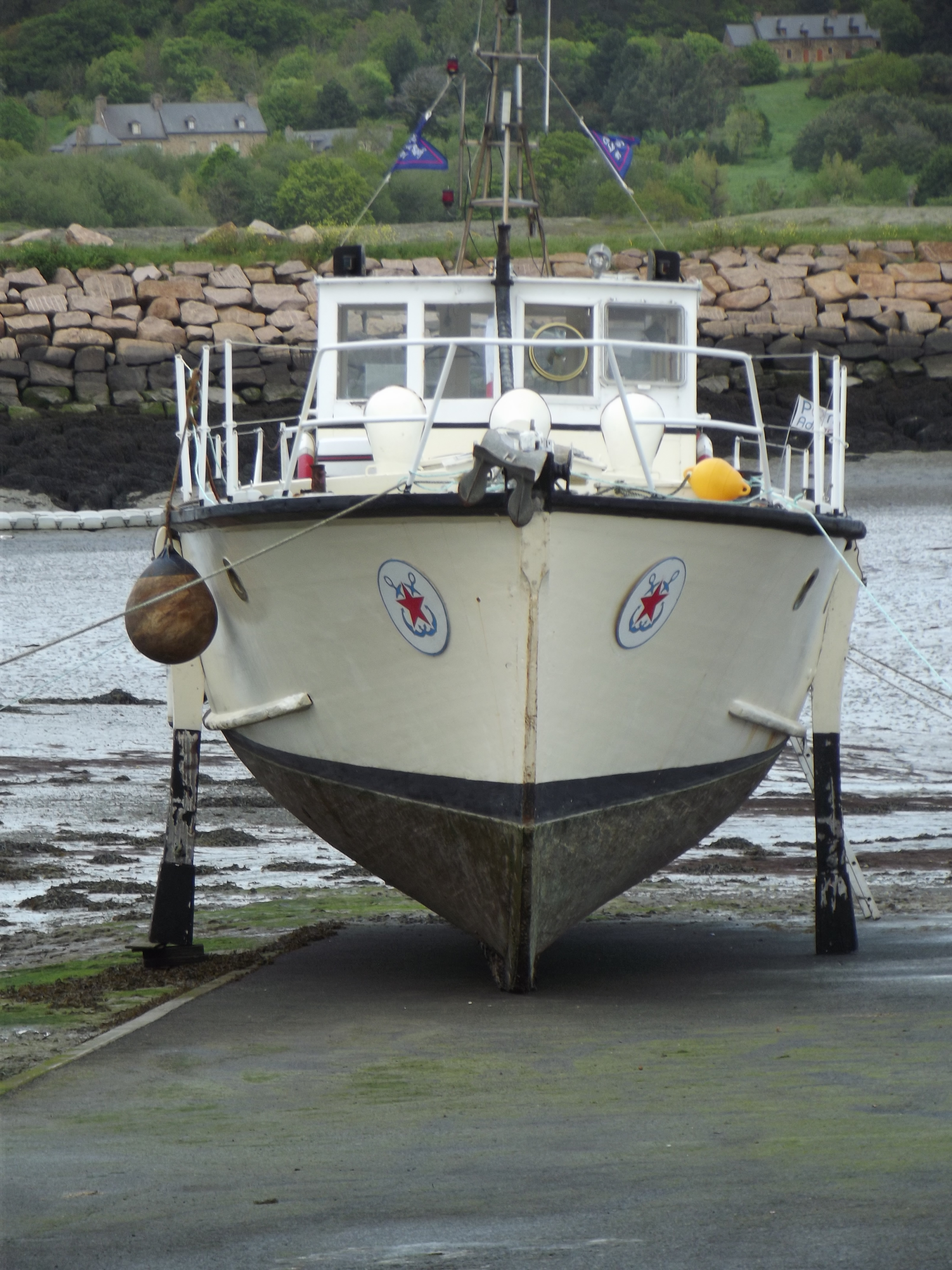 bateau de service : La Horaine, ancienne vedette des phares et balises, vue générale - © Ministère de la Culture (France), Médiathèque du patrimoine et de la photographie, diffusion RMN-GP