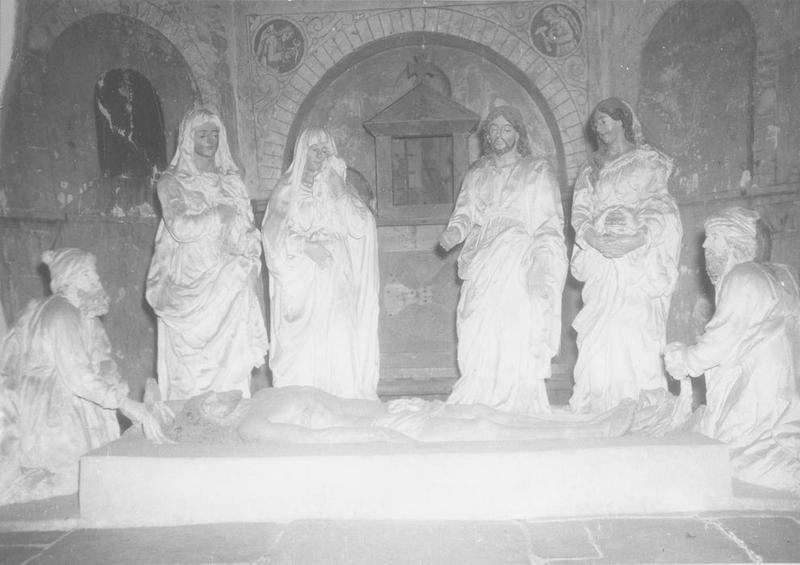 statues (7) : mise au tombeau (la), vue générale
