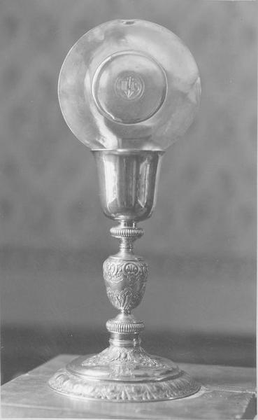 calice, patène, vue générale - © Ministère de la Culture (France), Médiathèque du patrimoine et de la photographie (objets mobiliers), tous droits réservés