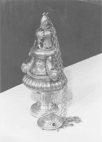 encensoir, vue générale - © Ministère de la Culture (France), Médiathèque du patrimoine et de la photographie (objets mobiliers), tous droits réservés