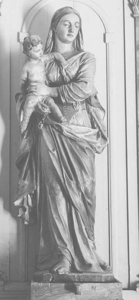 statue : Vierge à l'enfant, vue générale
