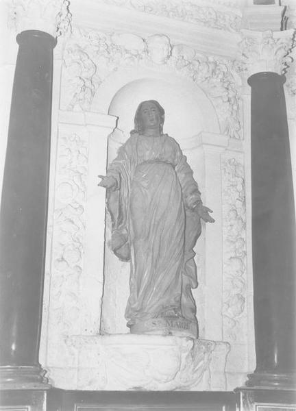 statue du maître-autel : Vierge (la), vue générale