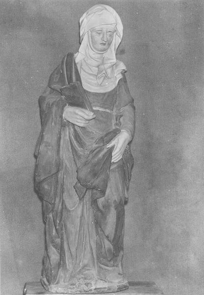statue : sainte Anne, vue générale - © Ministère de la Culture (France), Archives départementales des Côtes-d’Armor, Conservation des antiquités et des objets d’art – Tous droits réservés
