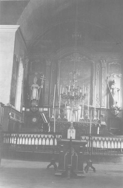 autel, gradins d'autel, retable, tableau : laissez venir à moi les petits enfants, 2 statues : saint Loup, saint Gilles (maître-autel), vue générale