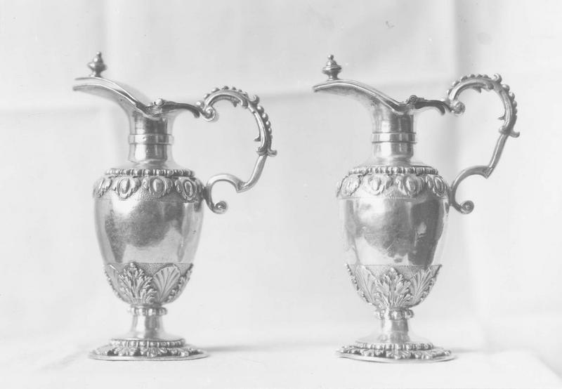 burettes, vue générale - © Ministère de la Culture (France), Médiathèque du patrimoine et de la photographie (objets mobiliers), tous droits réservés