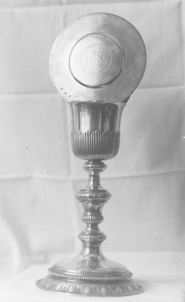 calice, patène, vue générale - © Ministère de la Culture (France), Médiathèque du patrimoine et de la photographie (objets mobiliers), tous droits réservés