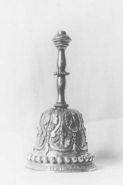 clochette, vue générale - © Ministère de la Culture (France), Médiathèque du patrimoine et de la photographie (objets mobiliers), tous droits réservés