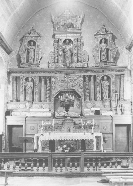 retable, statues (7) du maître-autel : Vierge allongée, saint Joseph, saint Jean-Baptiste, Christ sauveur du monde (le), Dieu le père, sainte Anne, saint Joachim, vue générale