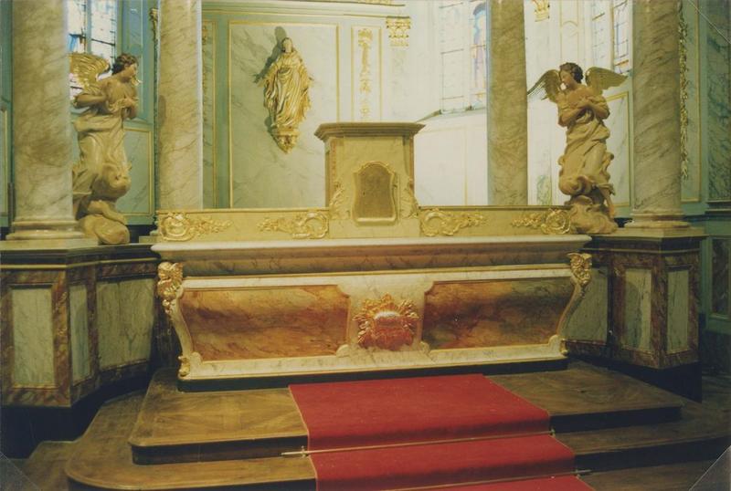 maître-autel, statues : anges adorateurs, vue générale