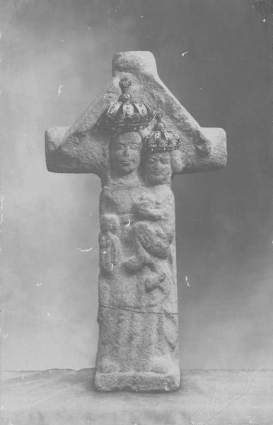 statue : Notre-Dame de Nazareth, vue générale
