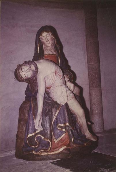 groupe sculpté : Vierge de Pitié, vue générale