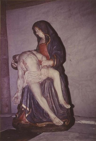 groupe sculpté : Vierge de Pitié, vue générale