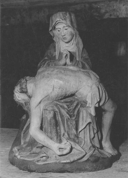 groupe sculpté : Vierge de Pitié, vue générale - © Ministère de la Culture (France), Médiathèque du patrimoine et de la photographie, diffusion RMN-GP