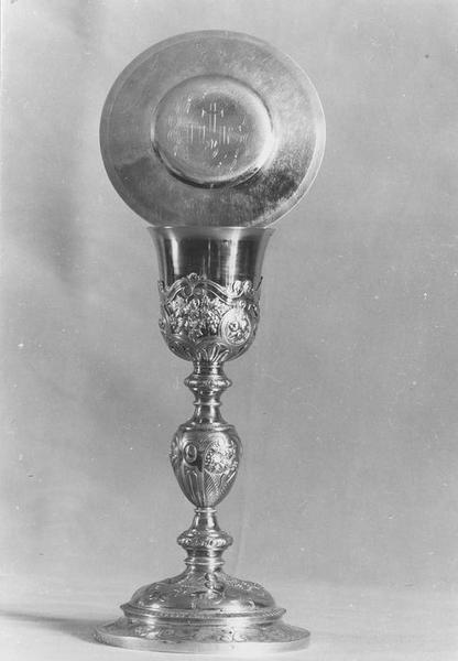calice, patène, vue générale - © Ministère de la Culture (France), Médiathèque du patrimoine et de la photographie (objets mobiliers), tous droits réservés