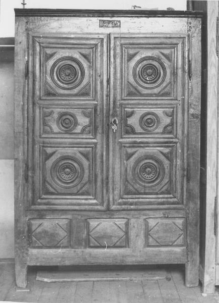 armoire de sacristie, vue générale - © Ministère de la Culture (France), Médiathèque du patrimoine et de la photographie (objets mobiliers), tous droits réservés