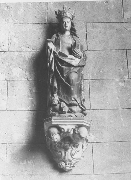 statue : sainte-Marguerite, vue générale - © Ministère de la Culture (France), Médiathèque du patrimoine et de la photographie (objets mobiliers), tous droits réservés