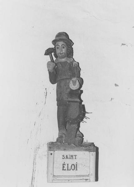 statue : saint Eloi, vue générale - © Ministère de la Culture (France), Médiathèque du patrimoine et de la photographie (objets mobiliers), tous droits réservés