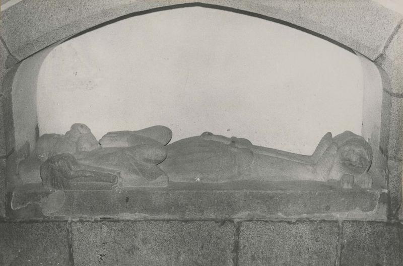 statue (gisant), vue générale