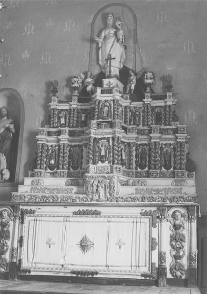 autel, retable, statue : Vierge à l'enfant dite Notre-Dame-de-la-Clarté, statuettes (13), vue générale - © Ministère de la Culture (France), Médiathèque du patrimoine et de la photographie (objets mobiliers), tous droits réservés