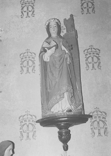 statue : sainte Barbe, vue générale