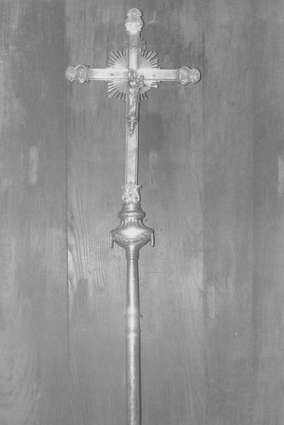 croix de procession : Vierge à l'enfant, vue générale - © Ministère de la Culture (France), Médiathèque du patrimoine et de la photographie (objets mobiliers), tous droits réservés