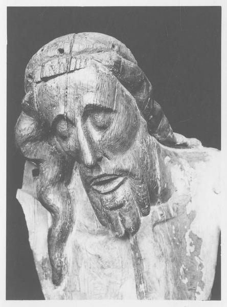 statue : Christ, détail du visage - © Ministère de la Culture (France), Médiathèque du patrimoine et de la photographie (objets mobiliers), tous droits réservés