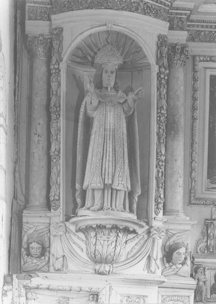 statue : saint évêque, vue générale