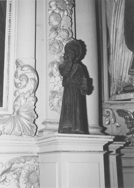 statuette : saint (un), vue générale - © Ministère de la Culture (France), Médiathèque du patrimoine et de la photographie (objets mobiliers), tous droits réservés