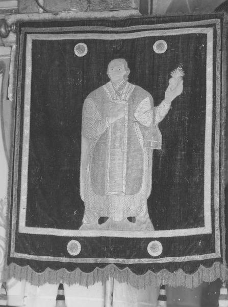 bannière de procession, vue générale - © Ministère de la Culture (France), Médiathèque du patrimoine et de la photographie (objets mobiliers), tous droits réservés