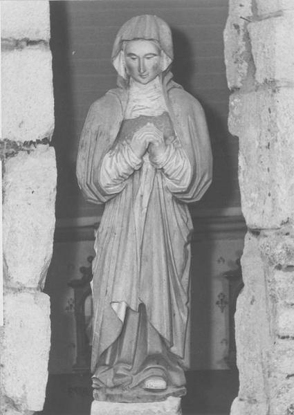 statue : Vierge de calvaire, vue générale