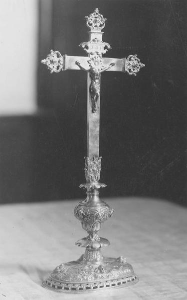 croix d'autel, vue générale - © Ministère de la Culture (France), Médiathèque du patrimoine et de la photographie (objets mobiliers), tous droits réservés