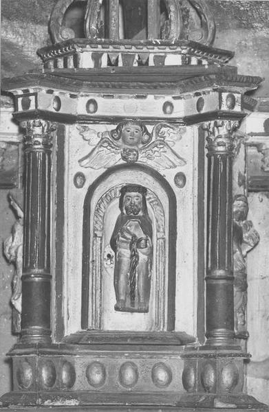 tabernacle du maître-autel, détail - © Ministère de la Culture (France), Archives départementales des Côtes-d’Armor, Conservation des antiquités et des objets d’art – Tous droits réservés