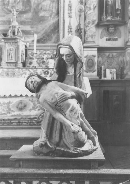 groupe sculpté : Vierge de Pitié, vue générale - © Ministère de la Culture (France), Médiathèque du patrimoine et de la photographie, diffusion RMN-GP