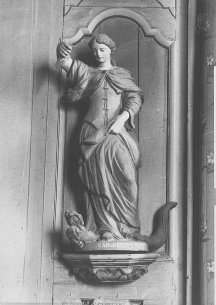 statue : sainte Marguerite, vue générale
