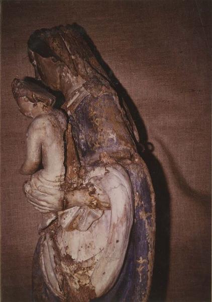 statue : Vierge à l'enfant , vue partielle