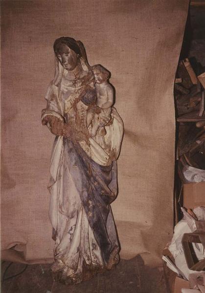 statue : Vierge à l'enfant, vue générale