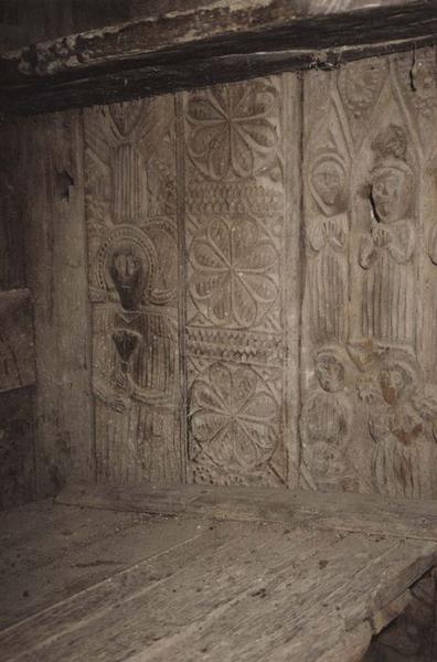 fragment de la chaire à prêcher, vue partielle