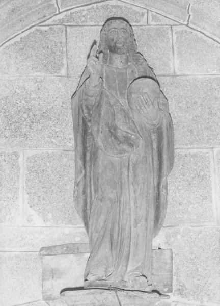 statue : Christ, vue générale