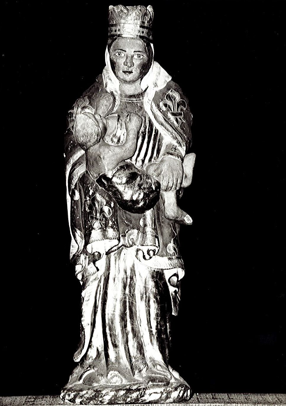 statue : Vierge à l'Enfant allaitant, vue générale