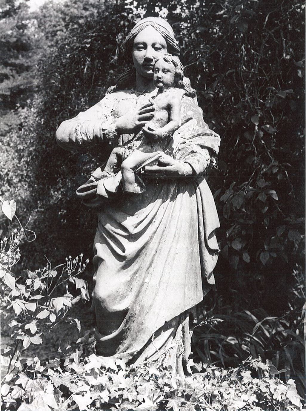 statue : Vierge à l'Enfant dite Notre-Dame des Landes, vue générale - © Ministère de la Culture (France), Médiathèque du patrimoine et de la photographie, diffusion RMN-GP