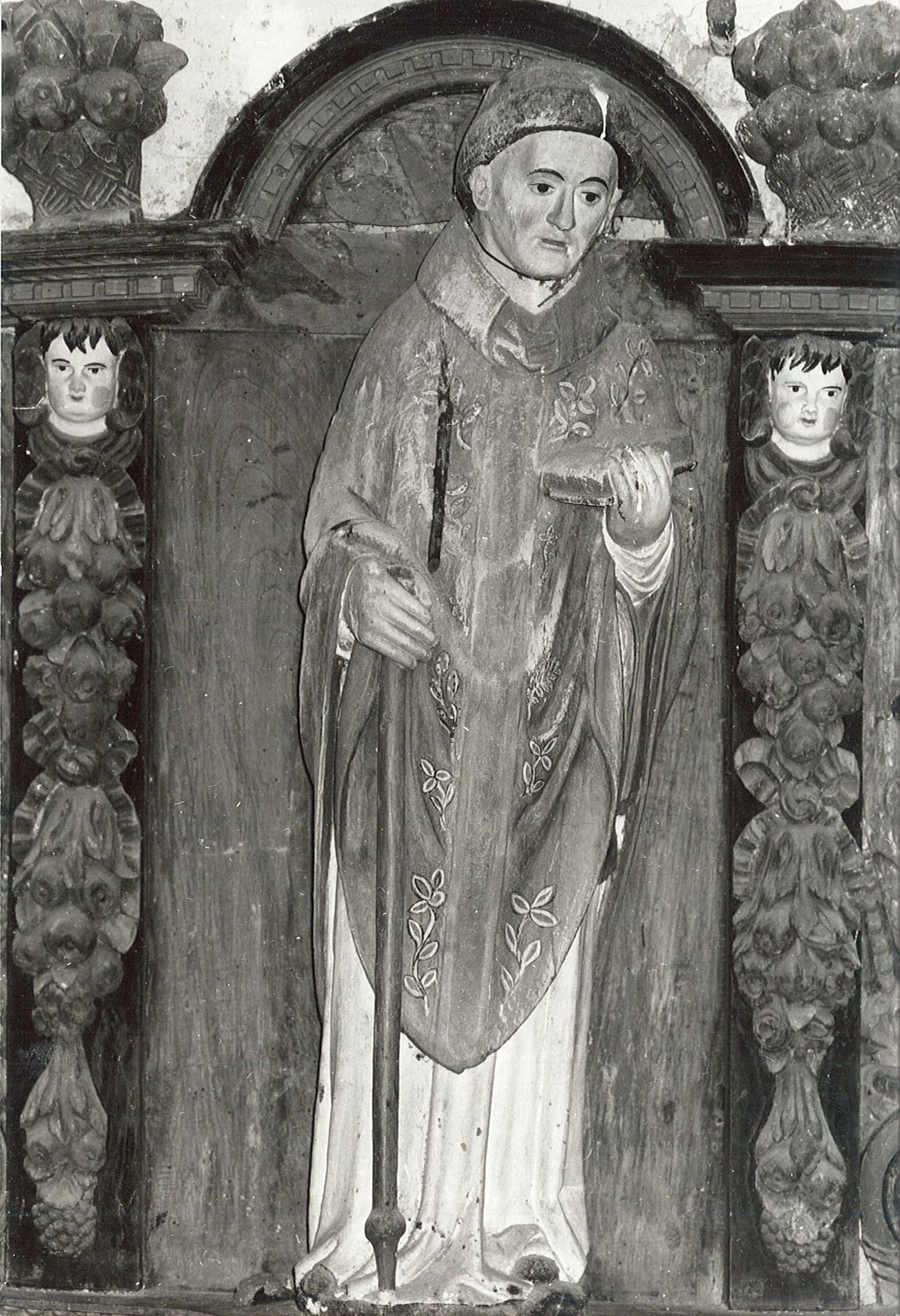 statue : Saint Gonval, vue générale - © Ministère de la Culture (France), Archives départementales des Côtes-d’Armor, Conservation des antiquités et des objets d’art – Tous droits réservés