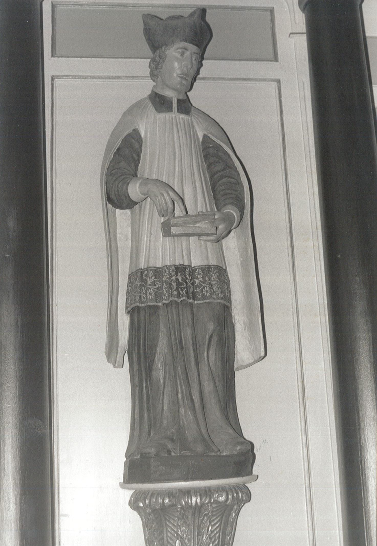 statue : Saint Yves, vue générale - © Ministère de la Culture (France), Médiathèque du patrimoine et de la photographie, diffusion RMN-GP