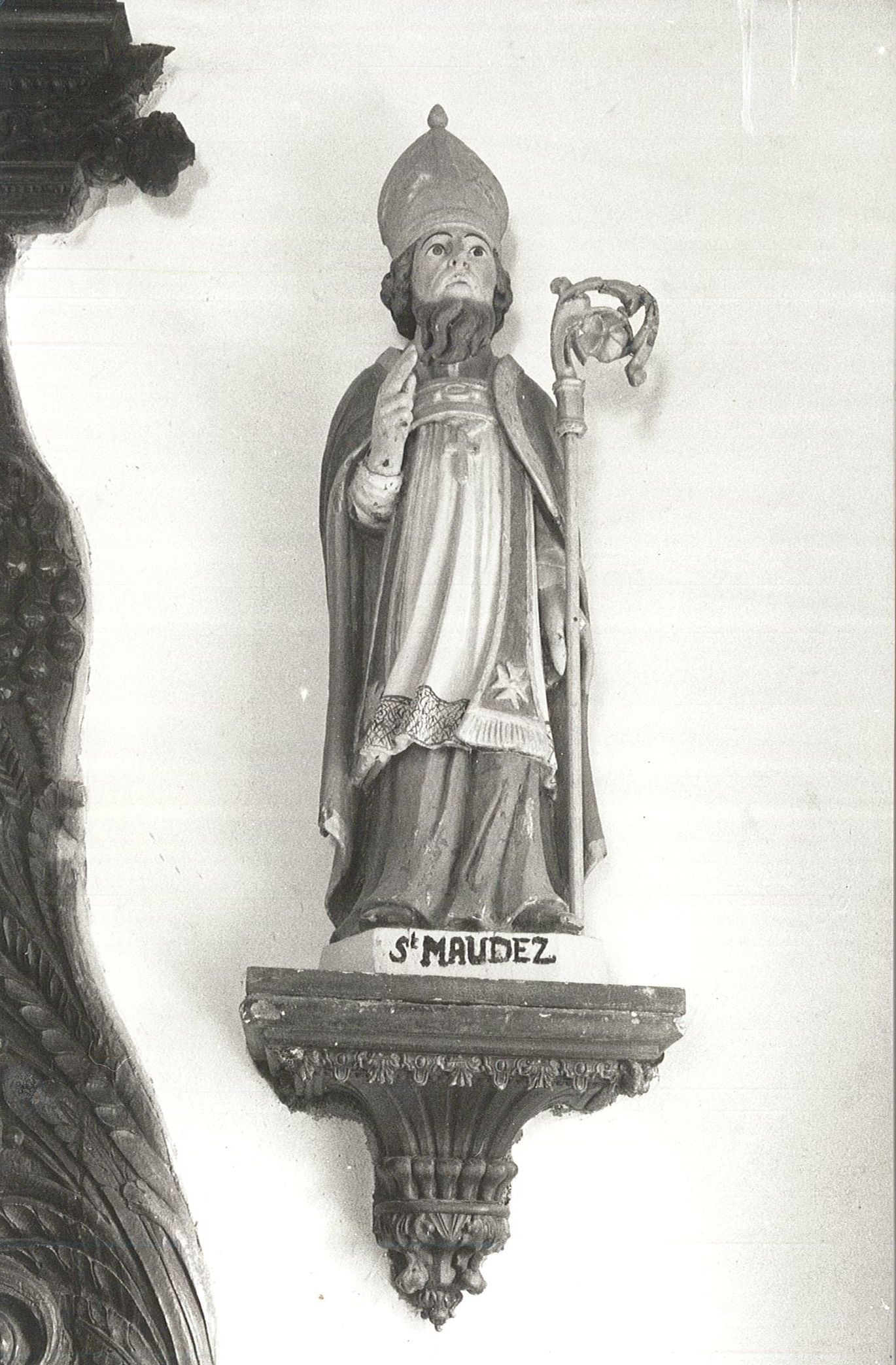 statue : Saint Maudez, vue générale