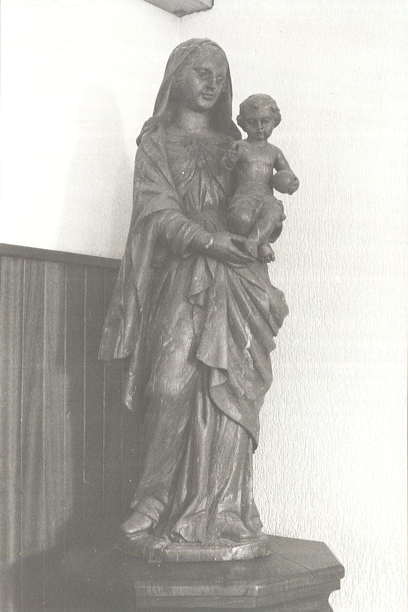 statue : Vierge à l'Enfant, vue générale - © Ministère de la Culture (France), Médiathèque du patrimoine et de la photographie, diffusion RMN-GP