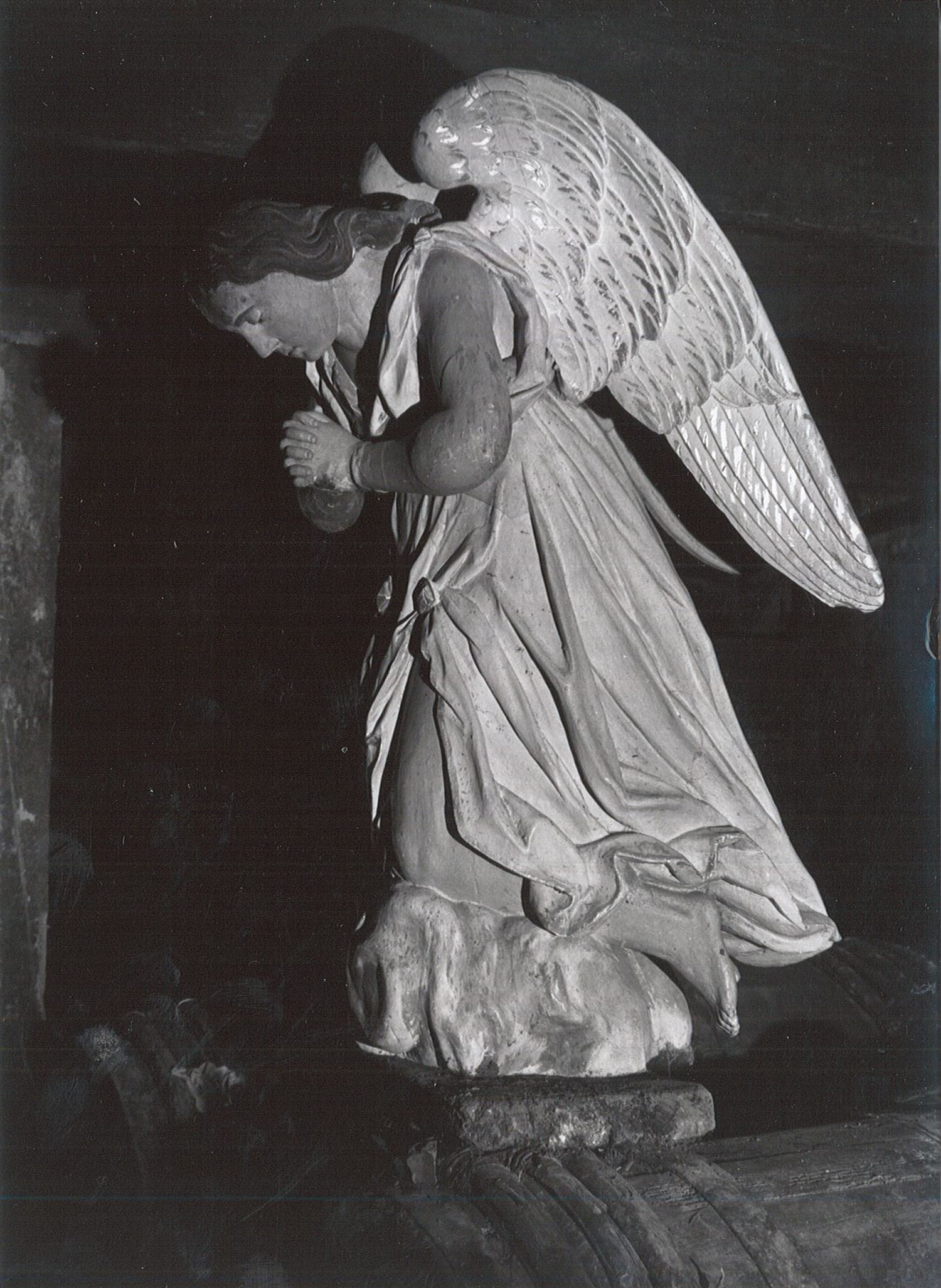statue : Ange adorateur, vue générale - © Ministère de la Culture (France), Médiathèque du patrimoine et de la photographie, diffusion RMN-GP