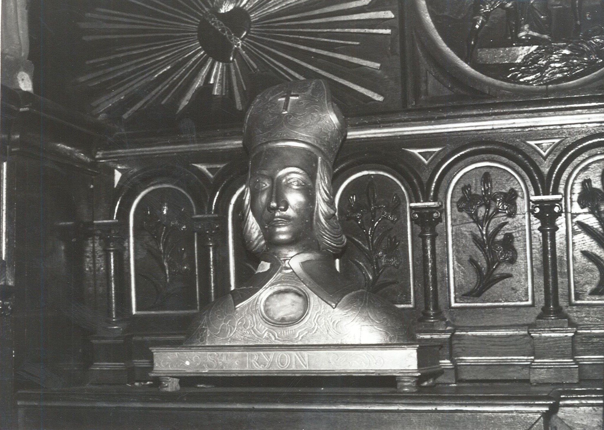buste-reliquaire : Saint Riom, vue générale - © Ministère de la Culture (France), Médiathèque du patrimoine et de la photographie, diffusion RMN-GP