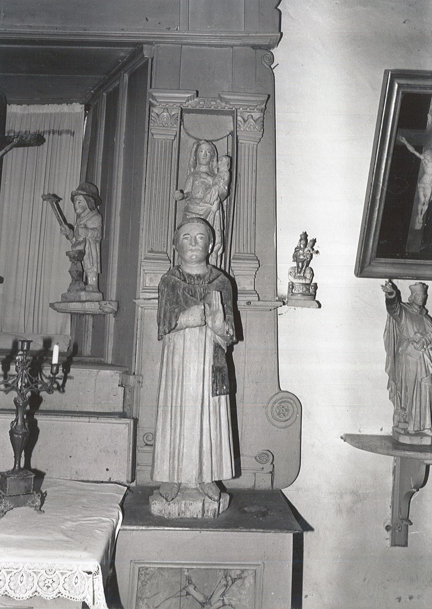 statue : Saint Yves, vue générale - © Ministère de la Culture (France), Médiathèque du patrimoine et de la photographie, diffusion RMN-GP