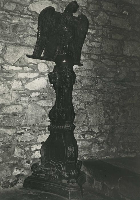 lutrin (aigle-lutrin), vue générale