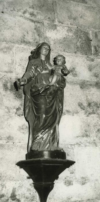 statue : Vierge à l'Enfant n°5, vue générale